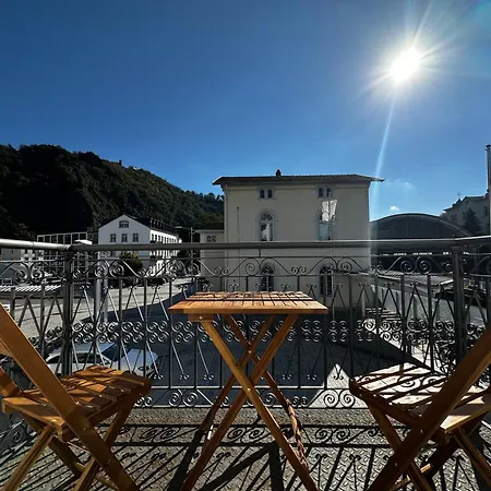 Mit 3 Schlafzimmern, 2 Badezimmern, Aufzug, Balkone, 6 Personen Apartment *
