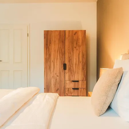 Moderne 3 Schlafzimmer Mit Balkon Und Aufzug Teilweise Mit Infrarot Sauna Bad Ems