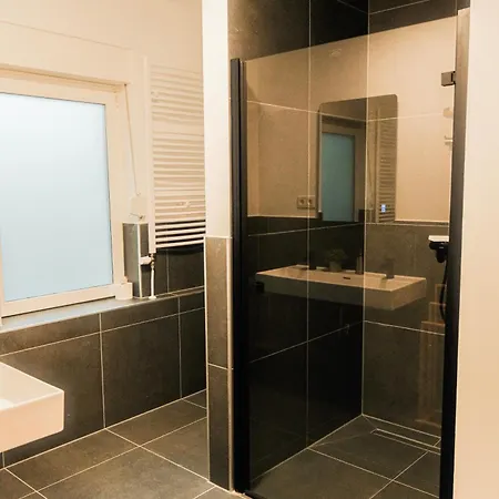 Mit 3 Schlafzimmern, 2 Badezimmern, Aufzug, Balkone, 6 Personen Apartment Bad Ems