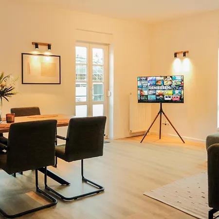 Moderne 3 Schlafzimmer Mit Balkon Und Aufzug Teilweise Mit Infrarot Sauna Apartment Bad Ems
