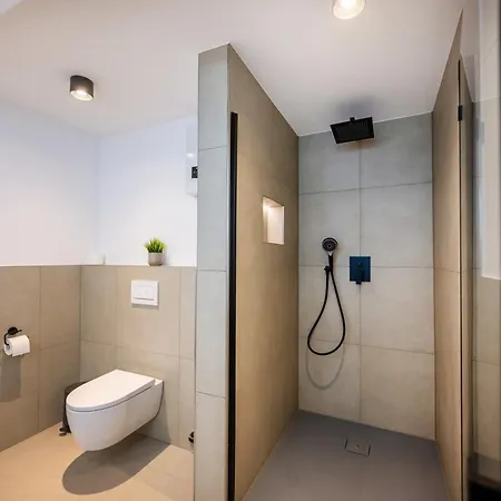 Lejlighed Moderne 3 Schlafzimmer Mit Balkon Und Aufzug Teilweise Mit Infrarot Sauna *